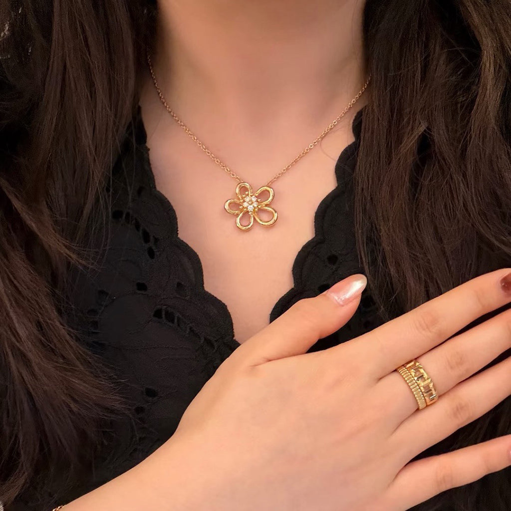 [NOBLE AURA]FLOWERLACE NECKLACE 5 DIAMONDS