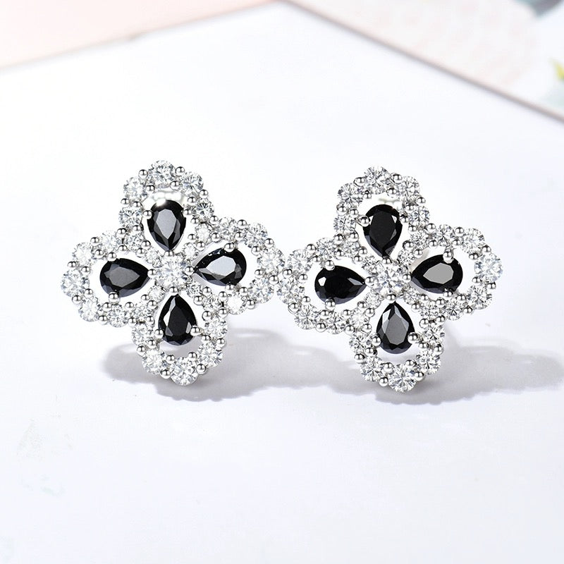 [NOBLE AURA]LOOP EARRINGS FULL MOTIF DIAMOND 16MM