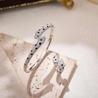 [NOBLE AURA] PANTHERE DOUBLE HEADED FULL DIAMOND  RING