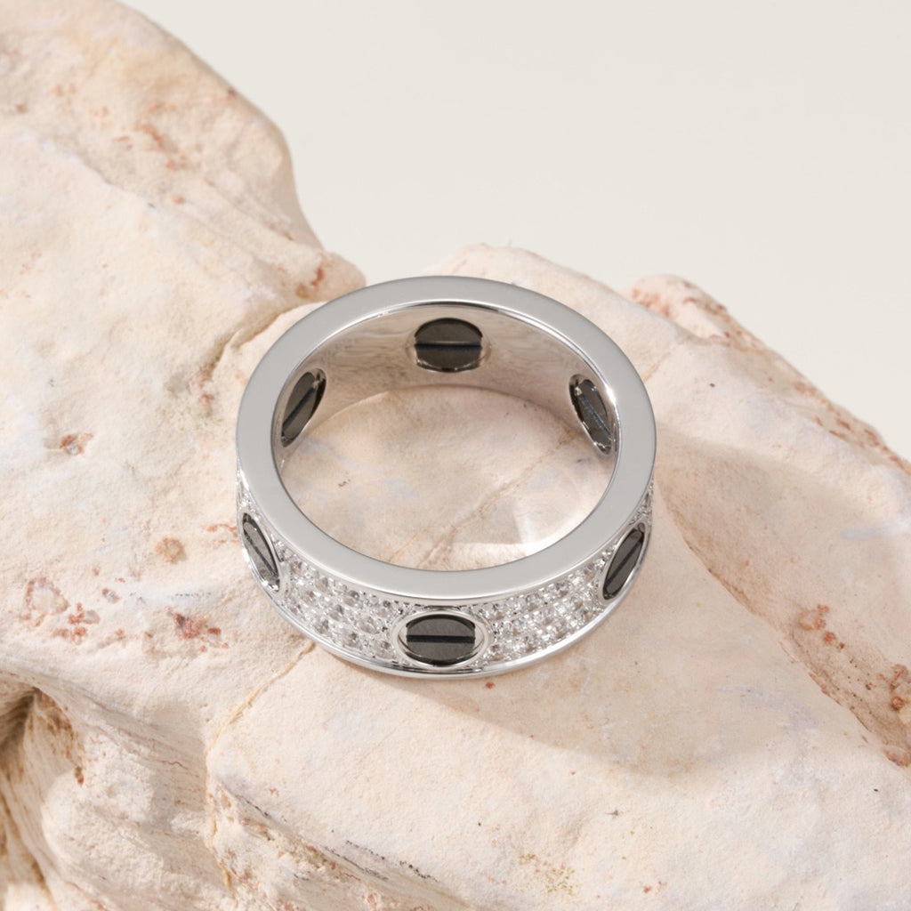 [NOBLE AURA] LOVE RING 5.5MM DIAMONDS PAVED CERAMIC