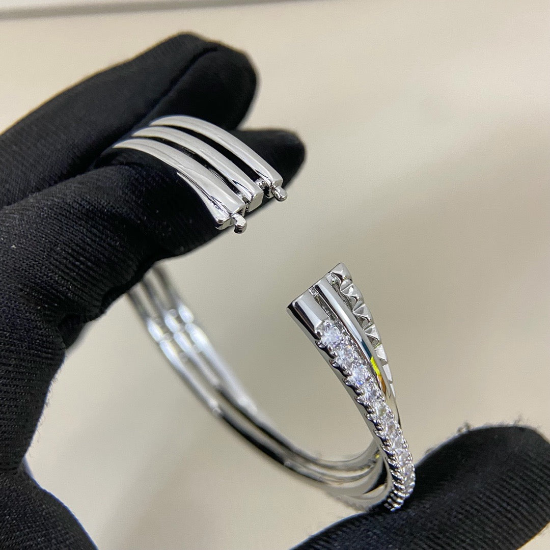 [NOBLE AURA] ETINCELLE HALF-PAVED DIAMOND BRACELET