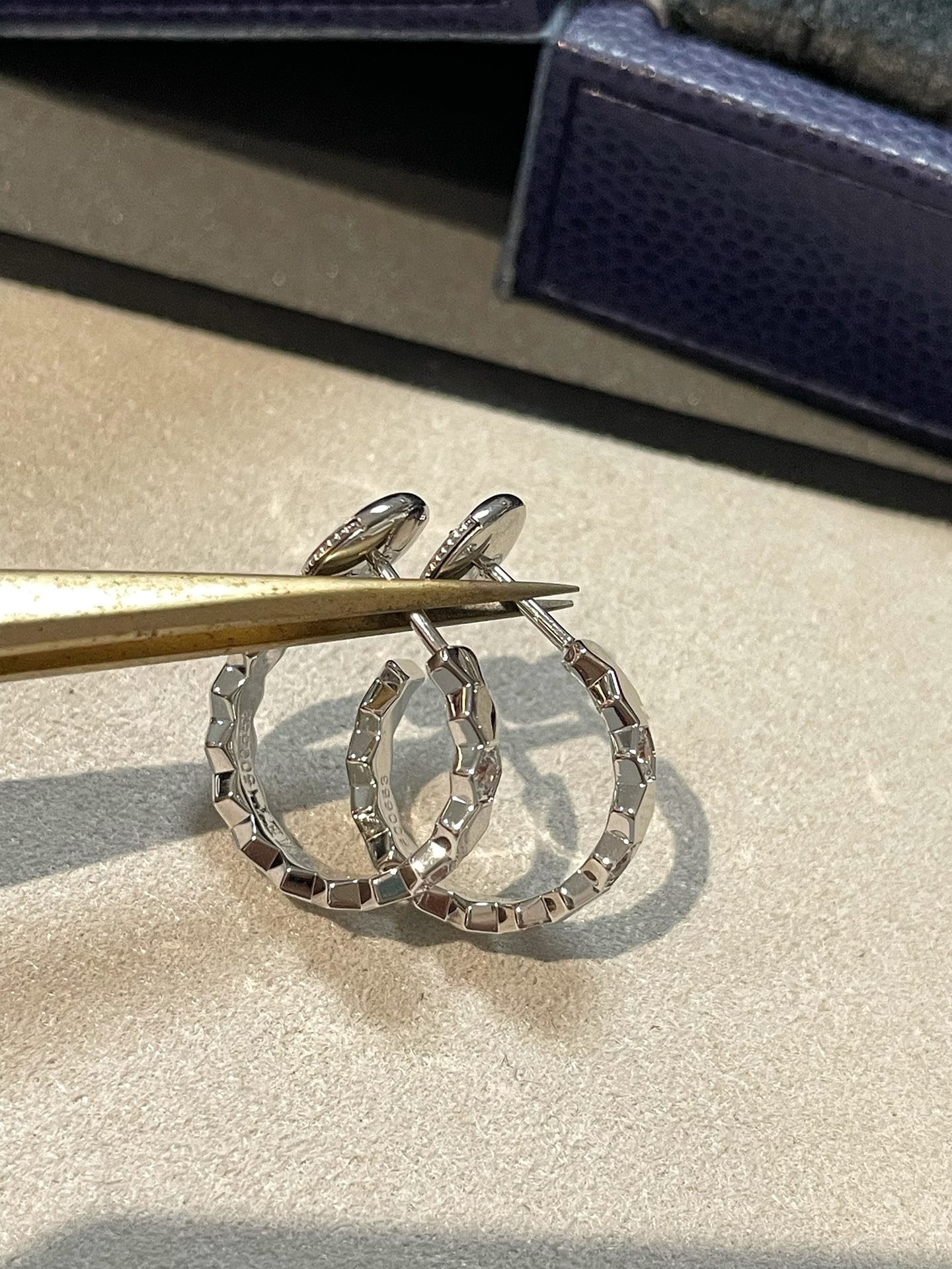 [NOBLE AURA]Hollow Design Four-Leaf Clover Flower Shape Ring