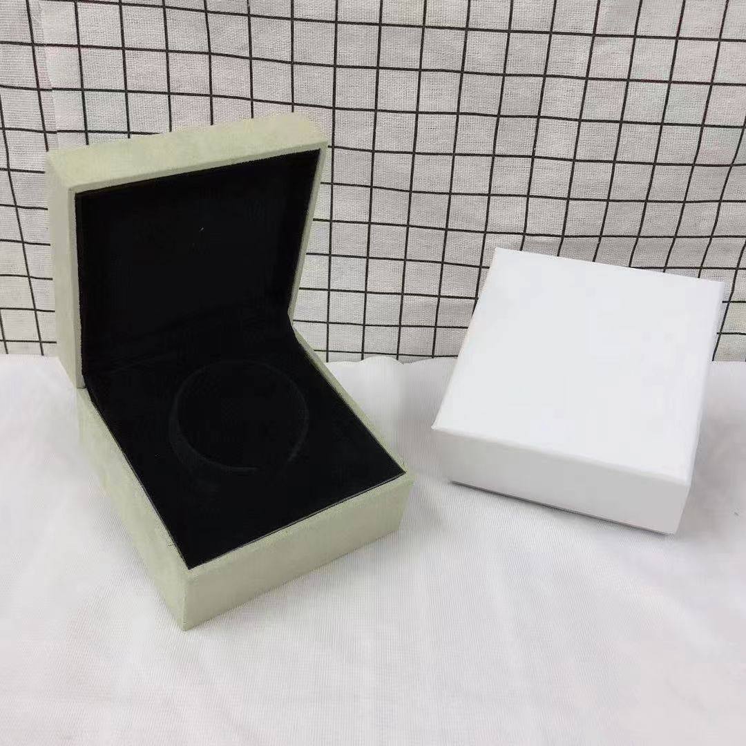 [NOBLE AURA]VA CLOVER BOX GIFT BAG