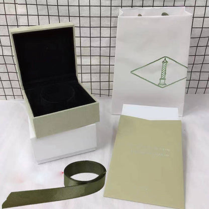 [NOBLE AURA]VA CLOVER BOX GIFT BAG