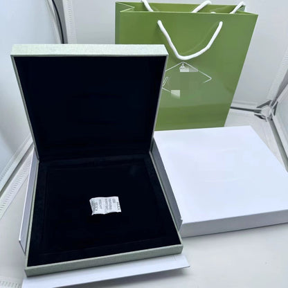 [NOBLE AURA]VA CLOVER BOX GIFT BAG