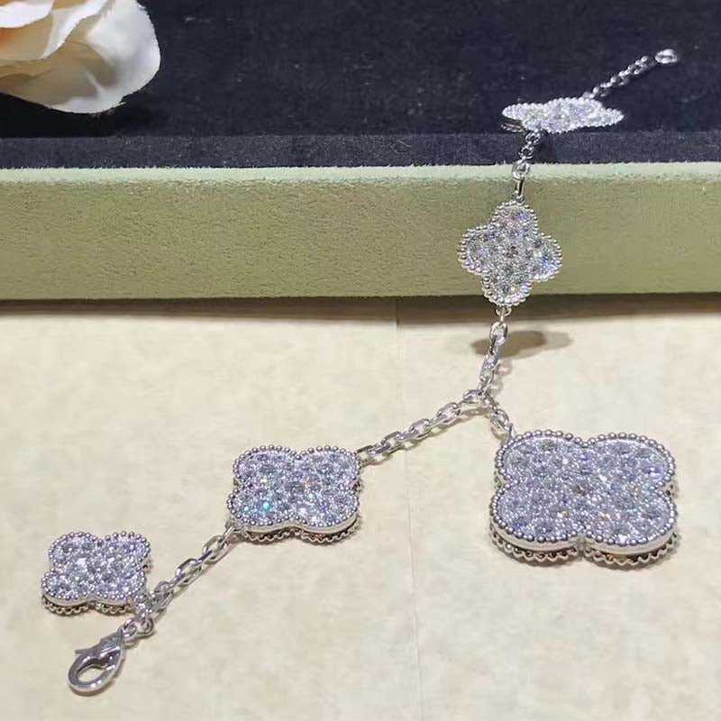 [NOBLE AURA]CLOVER 6 MOTIFS SILVER DIAMOND BRACELET