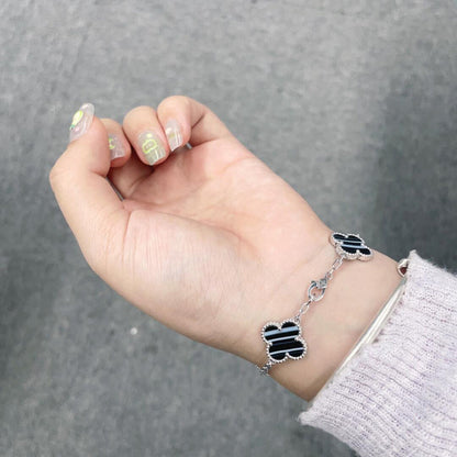 [NOBLE AURA]CLOVER 5 MOTIF VEINED ONYX BRACELET SILVER