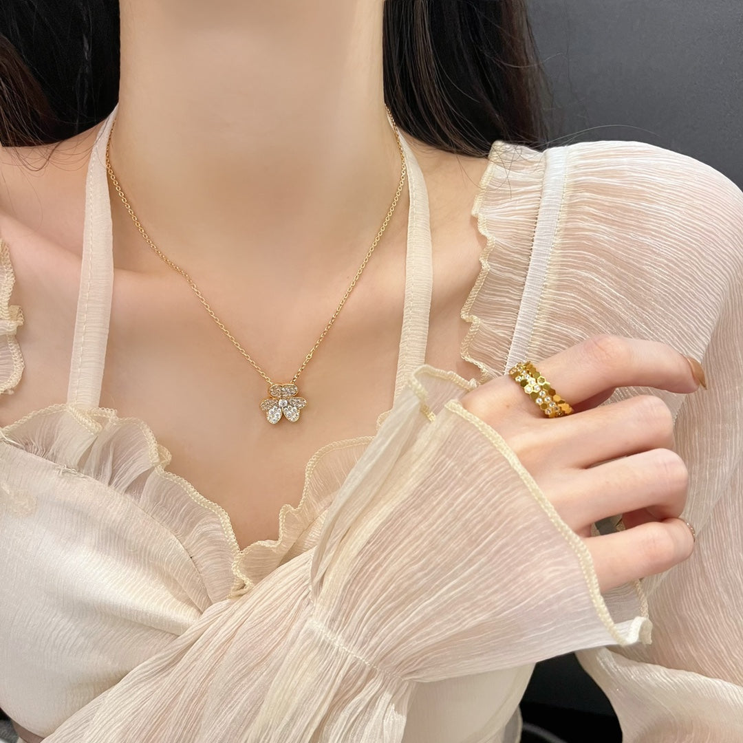 [NOBLE AURA]FLOWER DIAMOND NECKLACE