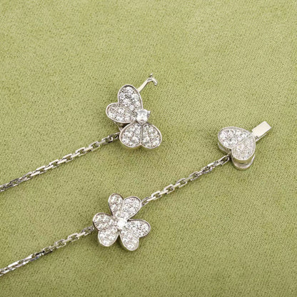 [NOBLE AURA]FRIVOLE SILVER 9 FLOWERS NECKLACE