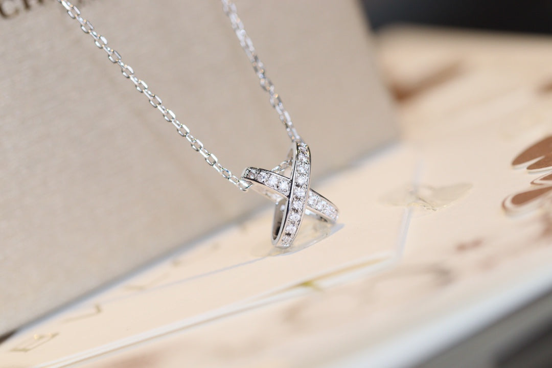 [NOBLE AURA]JEUX DE DIAMOND NECKLACE