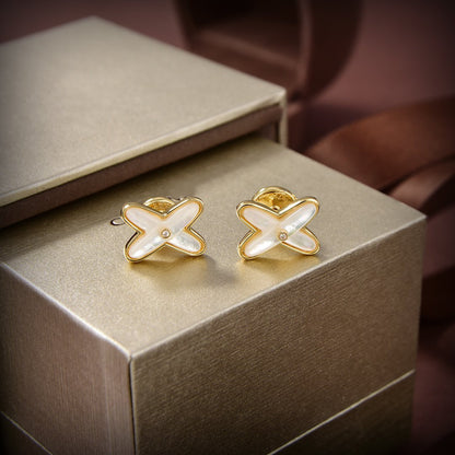 [NOBLE AURA]JEUX DE WHITE MOP GOLD DIAMOND EARRINGS