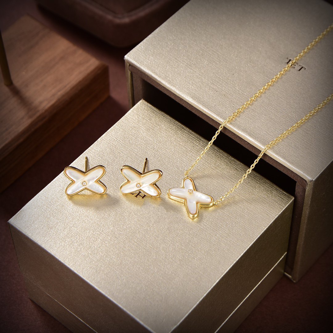 [NOBLE AURA]JEUX DE WHITE MOP GOLD DIAMOND EARRINGS