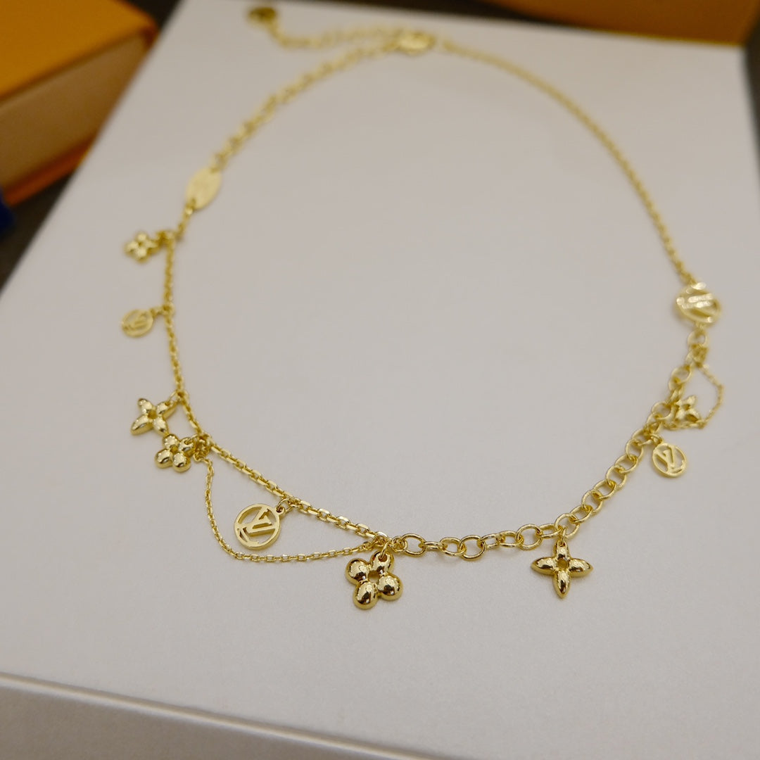 [NOBLE AURA]BLOOMING SUPPLE NECKLACE BRASS