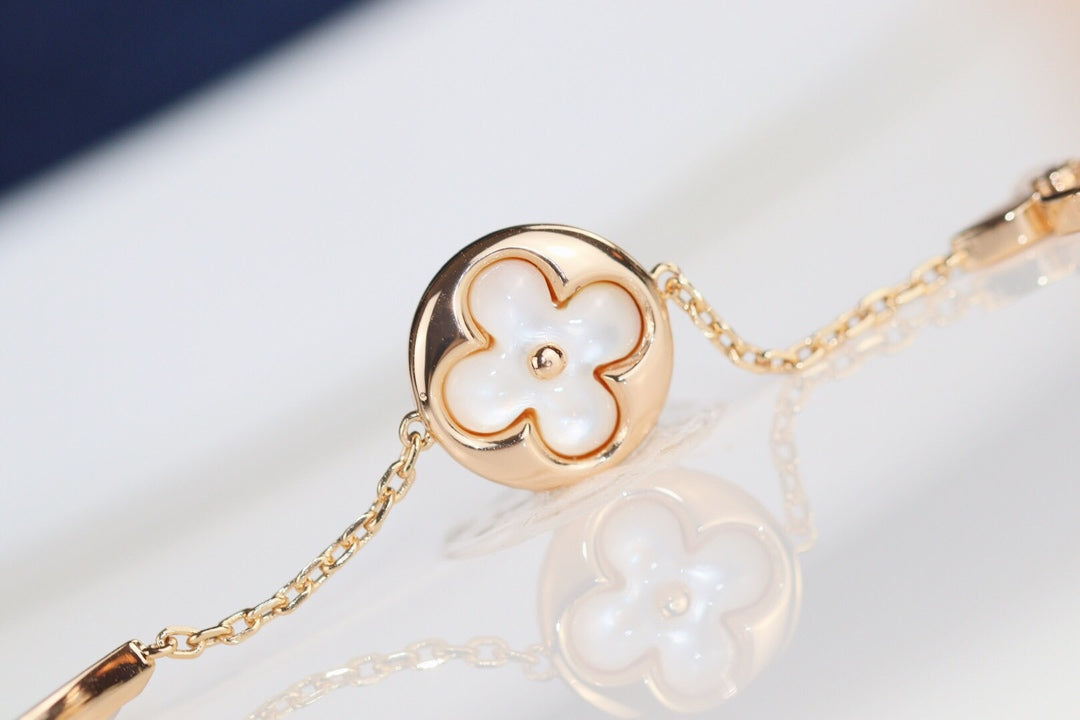[NOBLE AURA]LEAF CLOVER BRACELET