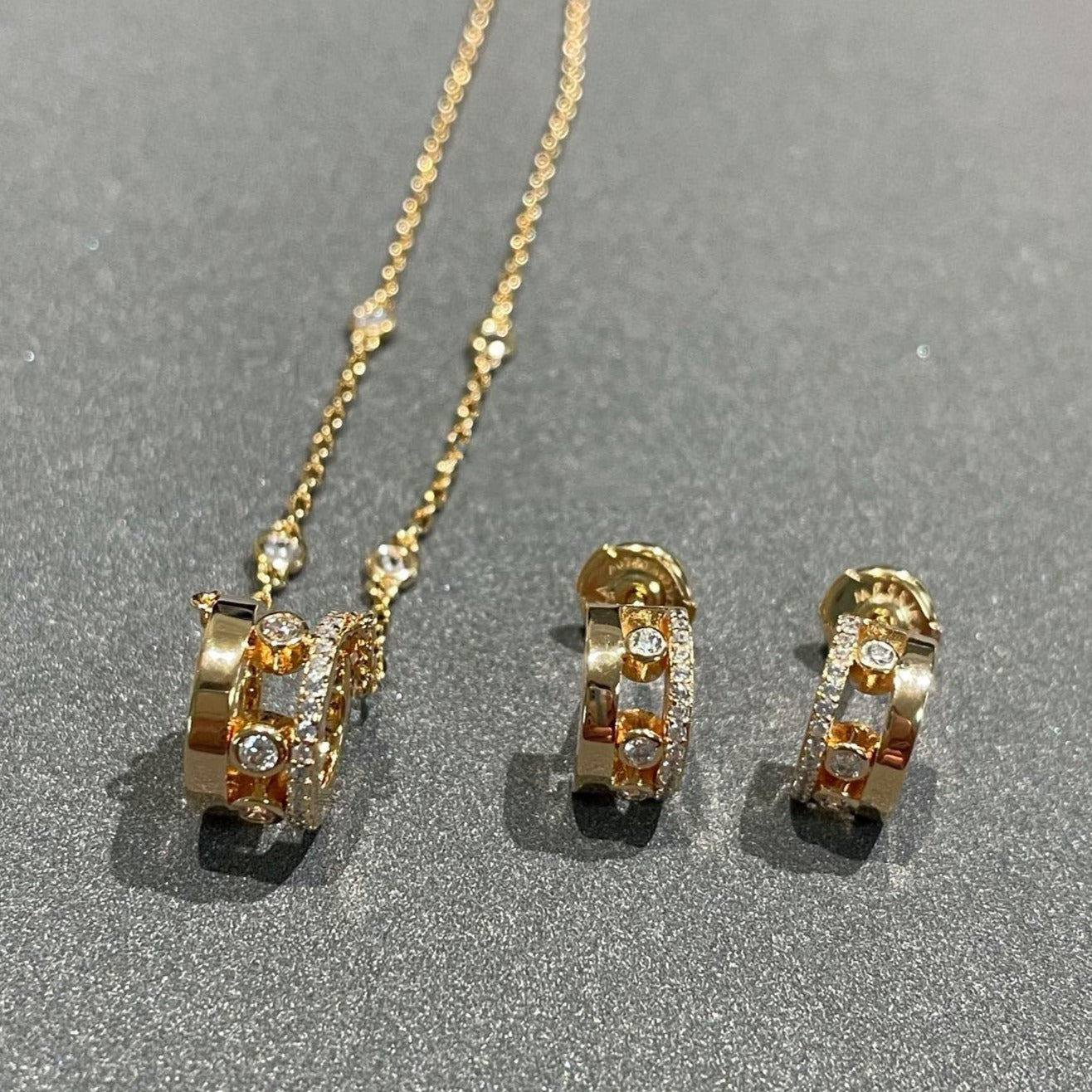 [NOBLE AURA]CHAIN MOVE ROMANE PEDAND NECKLACE