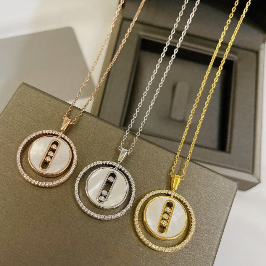 [NOBLE AURA]LUCKY MOVE MM NACRE BLANCHE DIAMOND NECKLACE