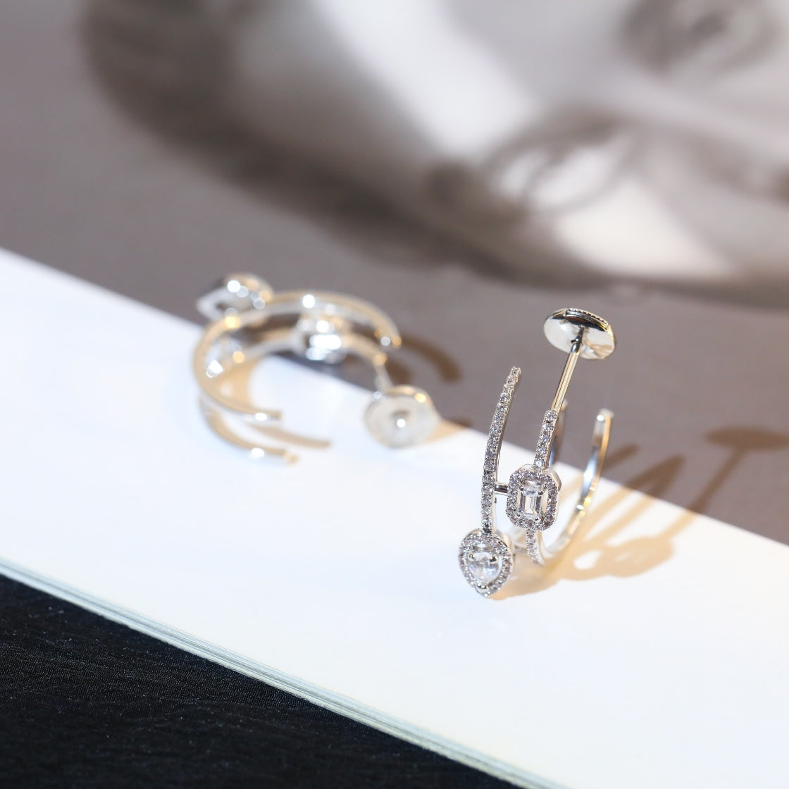 [NOBLE AURA]CREOLES MY TWIN 2 RANGS SILVER DIAMOND EARRINGS