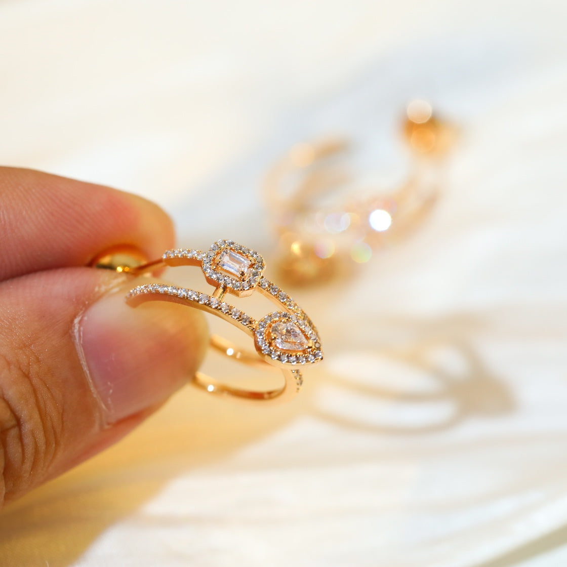 [NOBLE AURA]CREOLES MY TWIN 2 RANGS SILVER DIAMOND EARRINGS