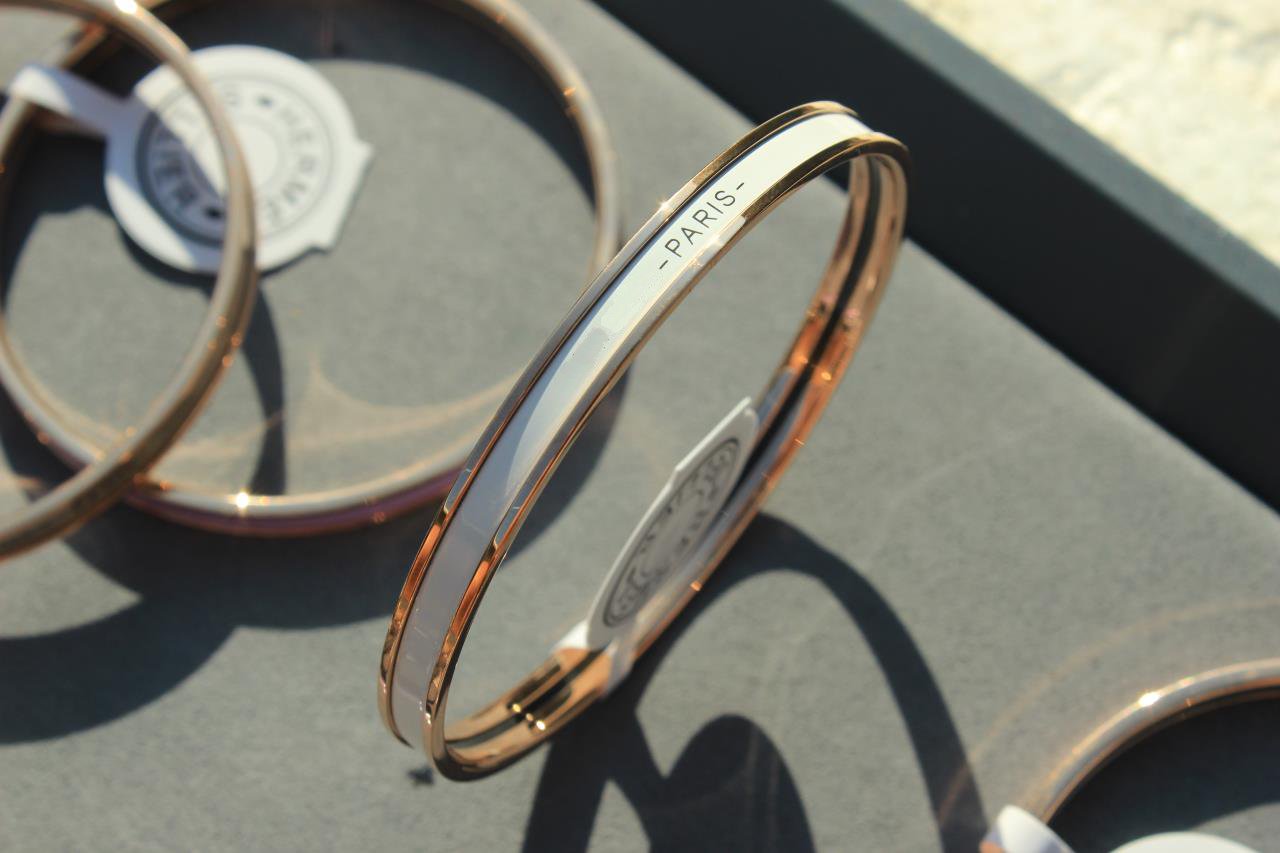 [NOBLE AURA]HM UNI BANGLE BAG