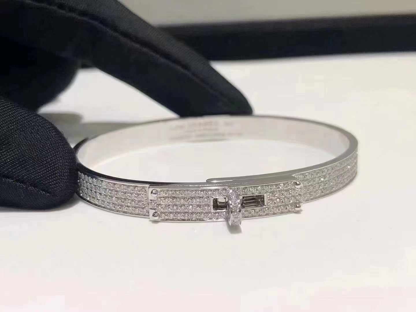 [NOBLE AURA]HM KELLY BRACELET IN SILVER AND FULL PAVE DIAMOND