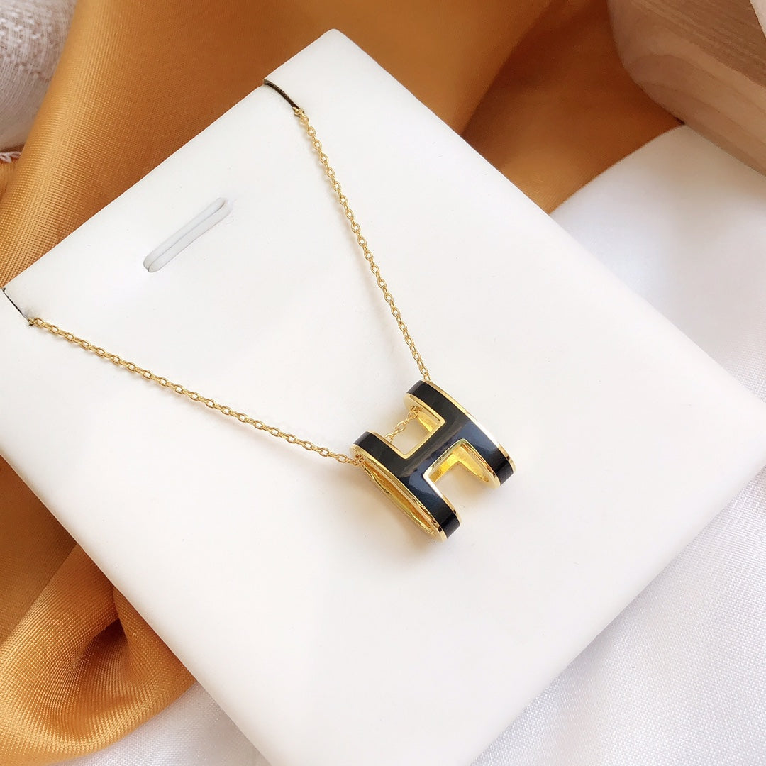 [NOBLE AURA]HM CLIC BLACK ENAMEL GOLD NECKLACE