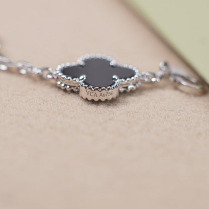 [NOBLE AURA] CLOVER 5 MOTIF ONYXS BRACELET COLLECTION