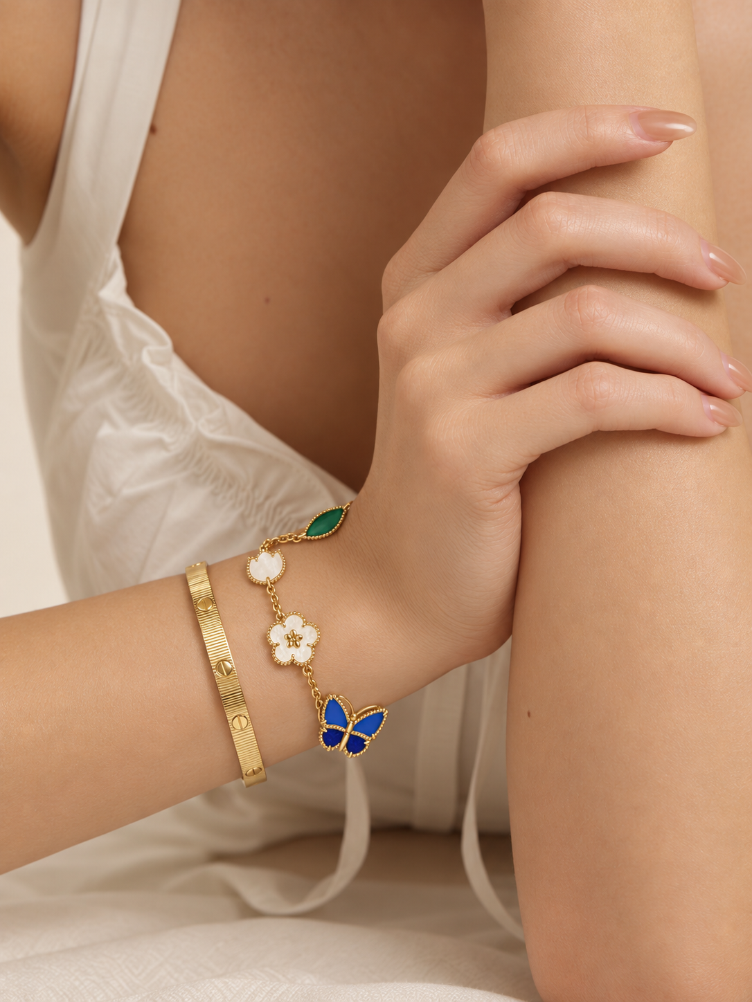 [NOBLE AURA] Lucky Spring Butterfly 5-Motif & LOVE Unlimited Bracelet Stack Set