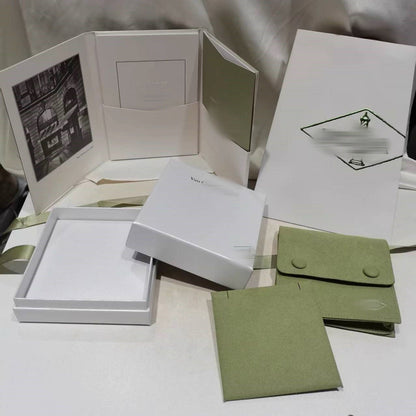 [NOBLE AURA]VA CLOVER BRACELET NECKLACE RING BOX GIFT BAG