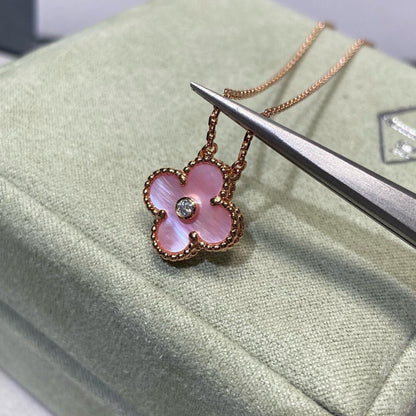 [NOBLE AURA]CLOVER 15MM DIAMOND PINK MOP NECKLACE