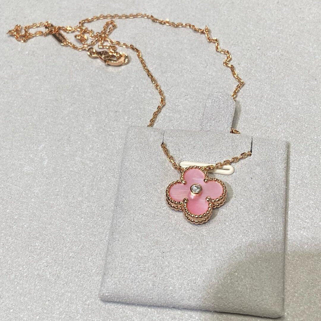 [NOBLE AURA]CLOVER 15MM DIAMOND PINK MOP NECKLACE