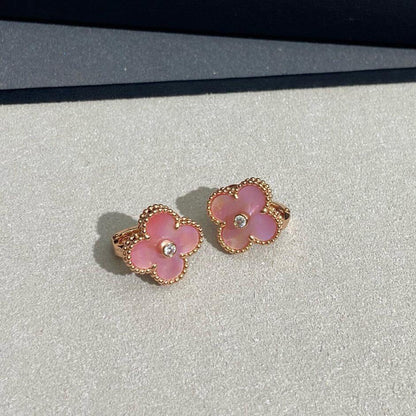 [NOBLE AURA]CLOVER MEDIUM 1 DIAMOND PINK EARRINGS