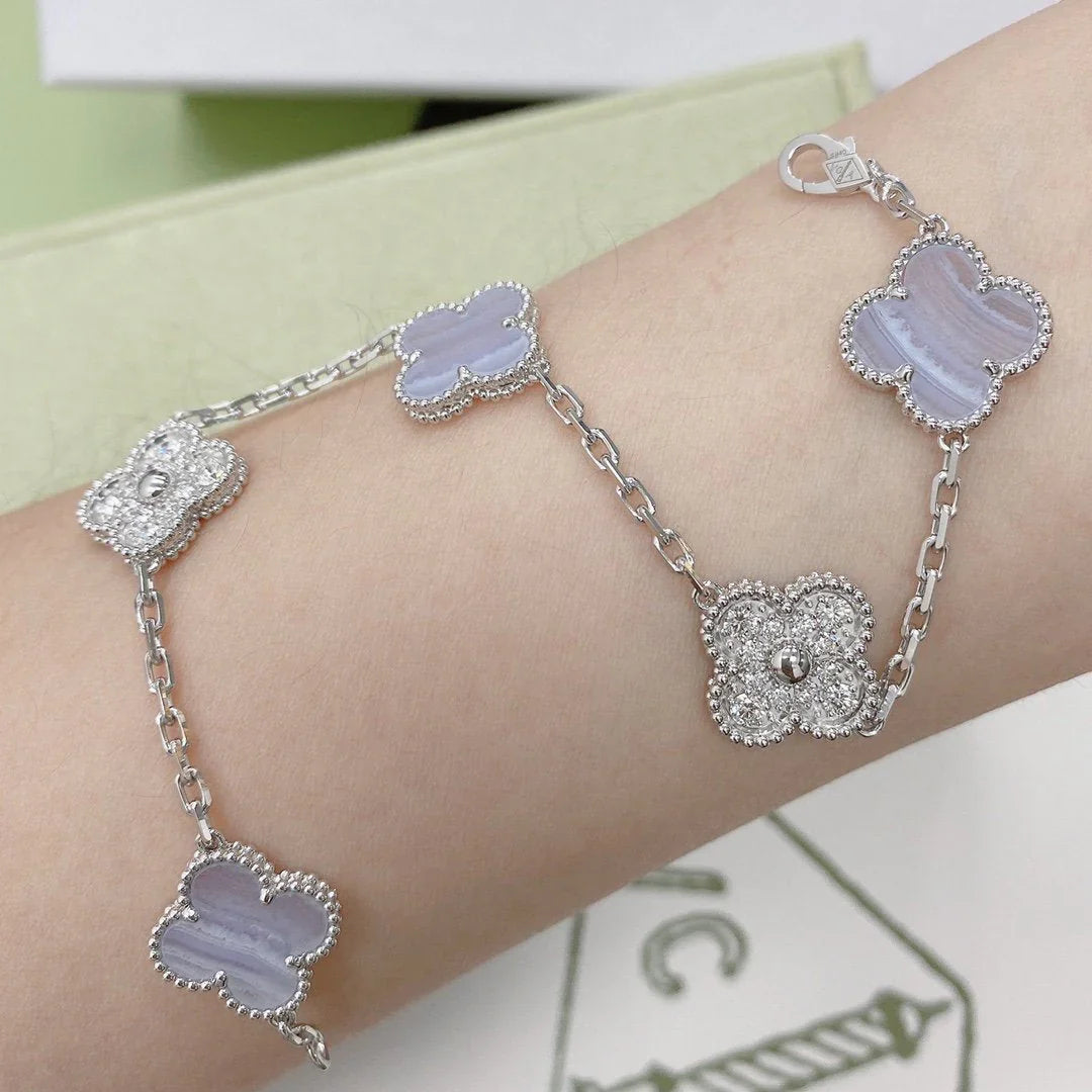[NOBLE AURA] CLOVER 5 MOTIF PURPLE CHALCEDONY BRACELET COLLECTION