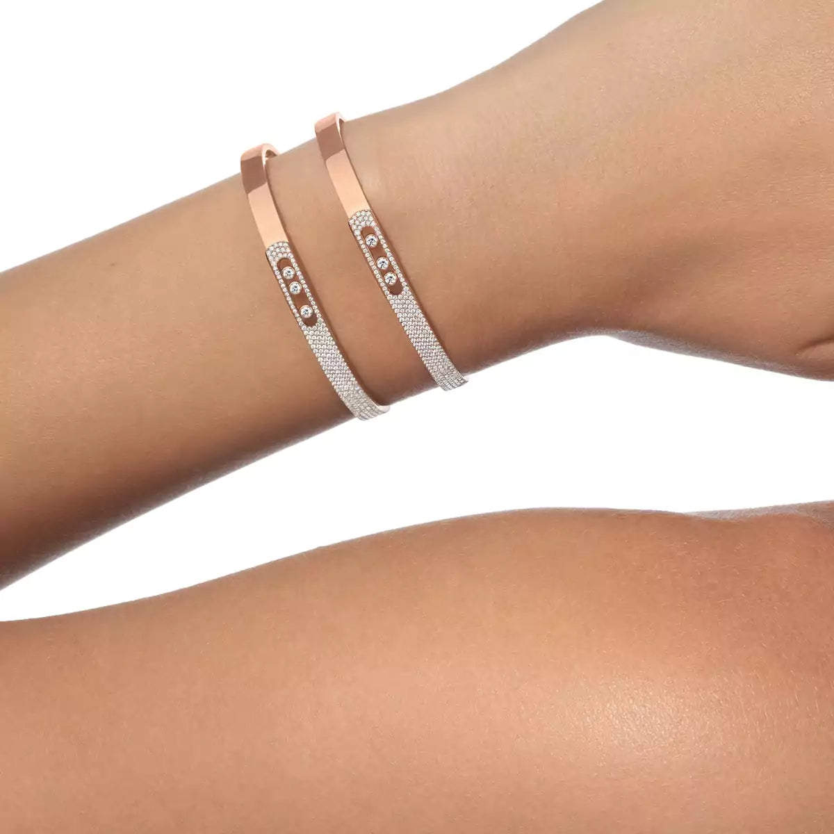 [NOBLE AURA]Move Noa Rose Gold Pavé Diamond Bangle Bracelet