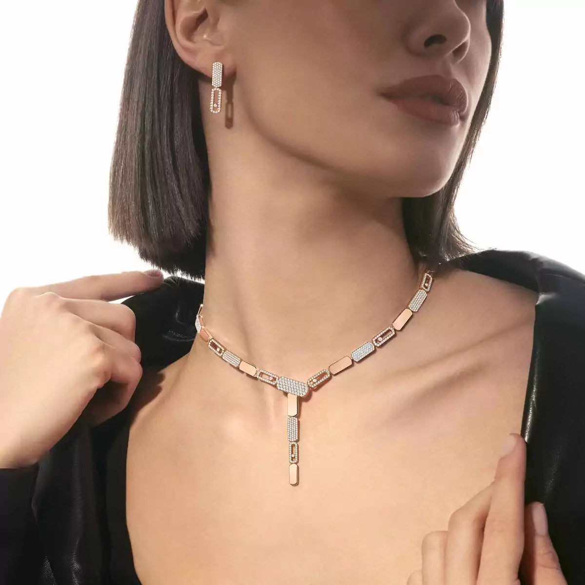 [NOBLE AURA]Imperial Move SM Diamond Earrings
