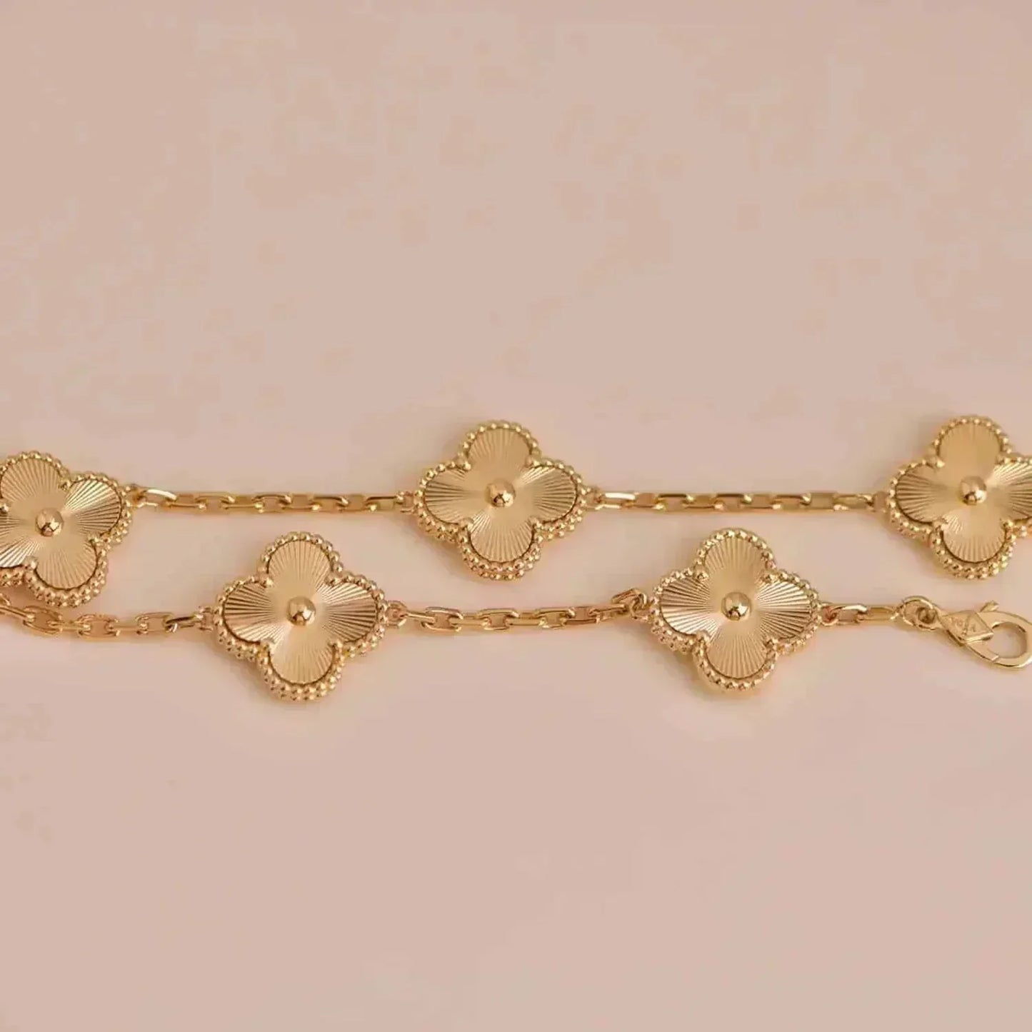 [NOBLE AURA] CLOVER 5 MOTIF LASER BRACELET COLLECTION