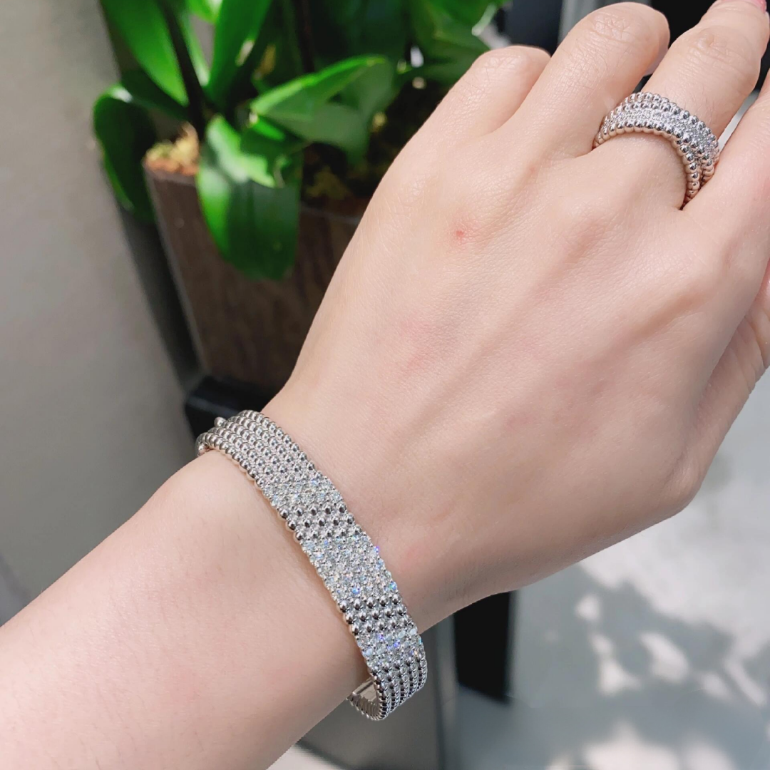 [NOBLE AURA]  FIVE-ROW DIAMOND BRACELET