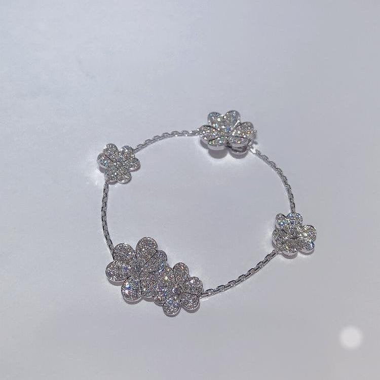 [NOBLE AURA]FRIVOLE SILVER 5 FLOWERS BRACELET