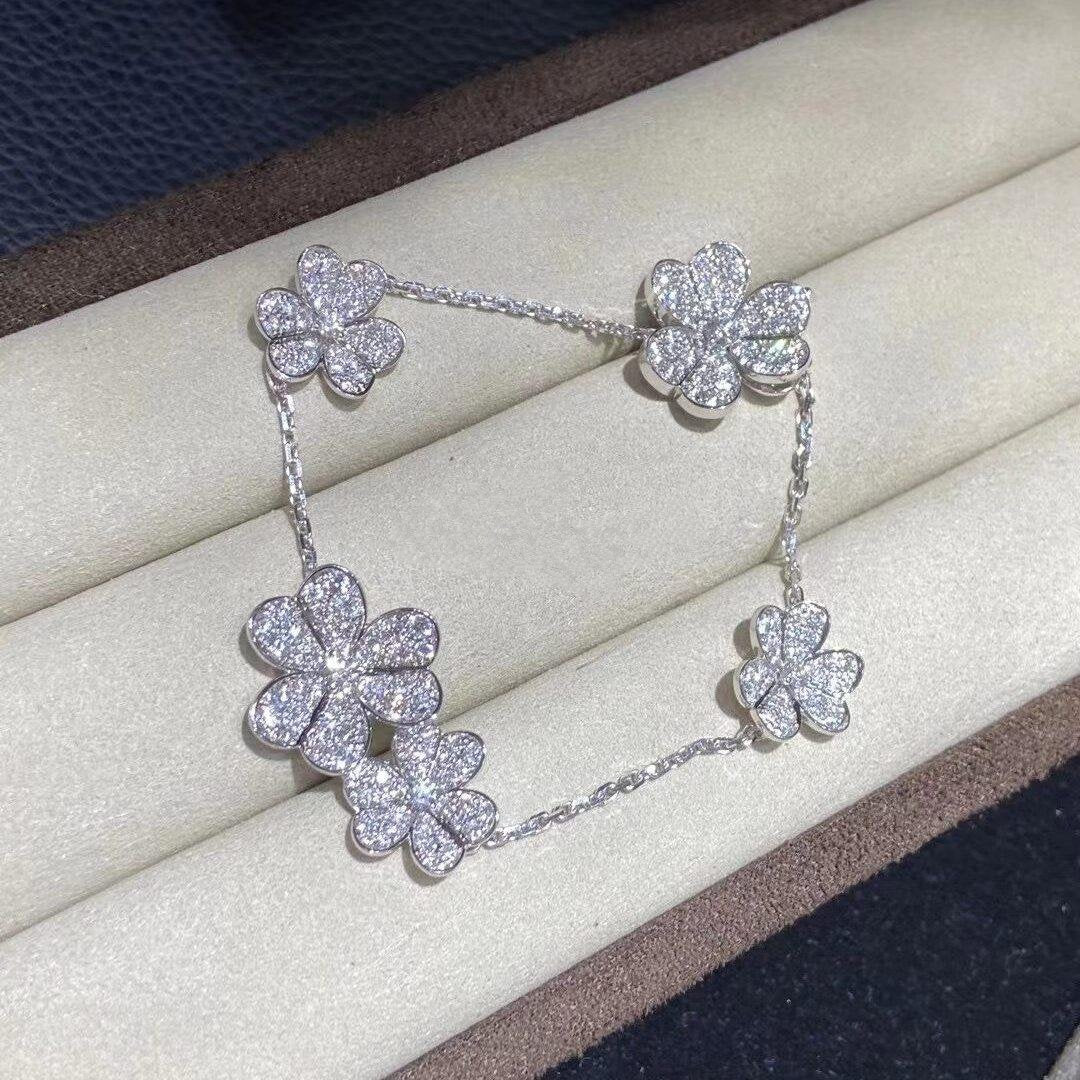 [NOBLE AURA]FRIVOLE SILVER 5 FLOWERS BRACELET