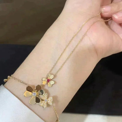 [NOBLE AURA]FRIVOLE GOLD FLOWER NECKLACE