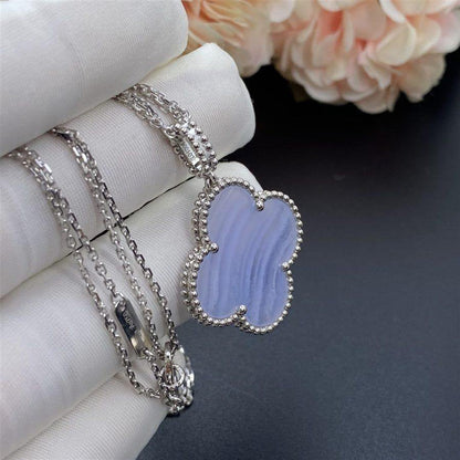 [NOBLE AURA]CLOVER SILVER CHALCEDONY BIG CLOVER NECKLACE