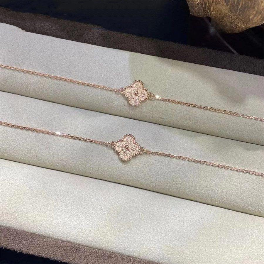 [NOBLE AURA]CLOVER SINGLE FLOWER BRACELET