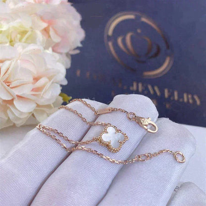 [NOBLE AURA]CLOVER WHITE MOP SINGLE FLOWER BRACELET
