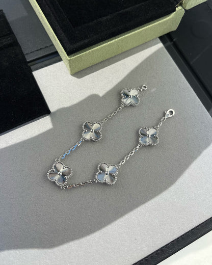 [NOBLE AURA]CLOVER SILVER 5 MOTIFS BRACELET